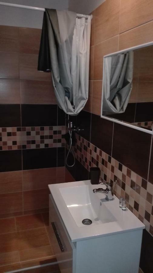 Zempleni Pitvaros Piheno Telkibanya Exterior photo