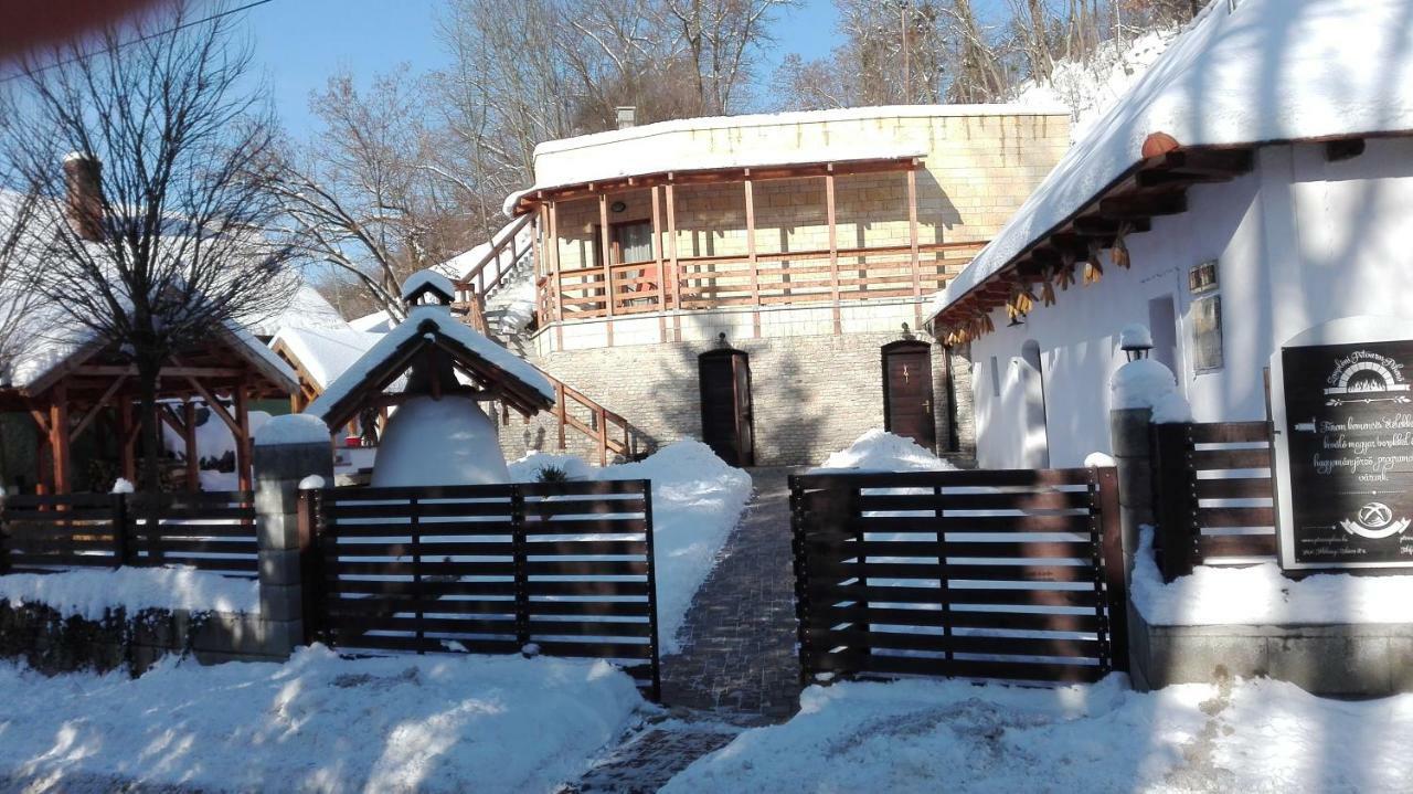 Zempleni Pitvaros Piheno Telkibanya Exterior photo